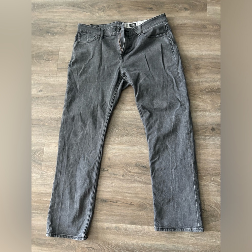 Volcom Men's Charcoal Straight Jeans
